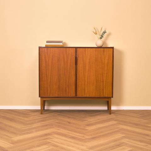 Storage cabinet