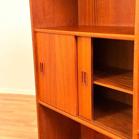 Large danish bookshelf in teak by Westergaards Møbelfabrik