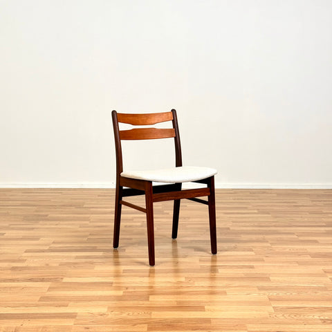 Danish set of 6 dining chairs in teak & walnut by Findahl