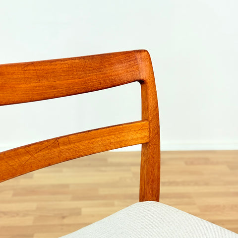 Swedish set of 4 dining chairs "Garmi" by Nilson Jonsson for Troeds