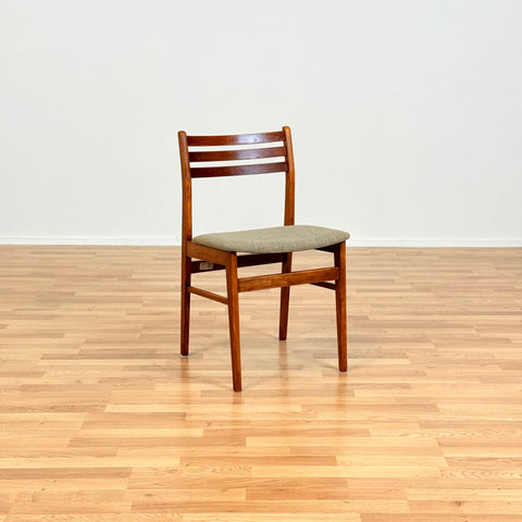 Danish set of 4 dining chairs in teak & beech