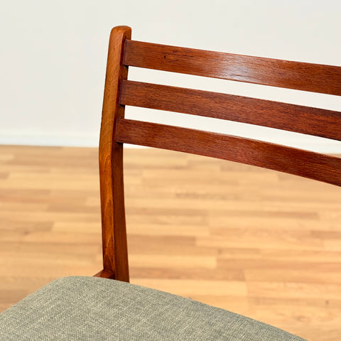 Danish set of 4 dining chairs in teak & beech