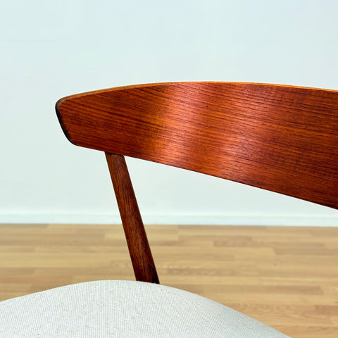 Danish dining chairs in teak & oak, No. 7 by Helge Sibast