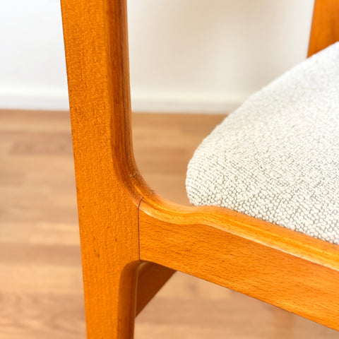 Danish set of 8 dining chairs in beech by Erik Buch