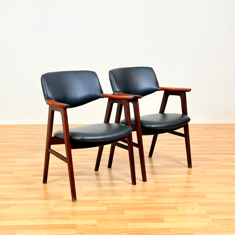 Danish set of 2 dining armchairs in Santos rosewood & beech by Erik Kirkegaard for Høng Stolefabrik