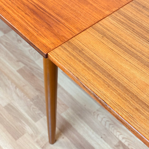 Danish dining table in teak & beech