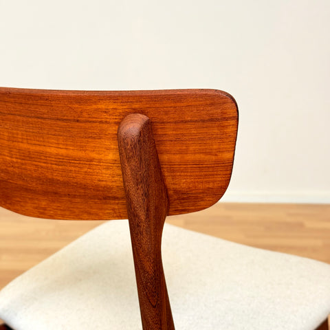 Danish set of 6 dining chairs in teak by Schiønning & Elgaard
