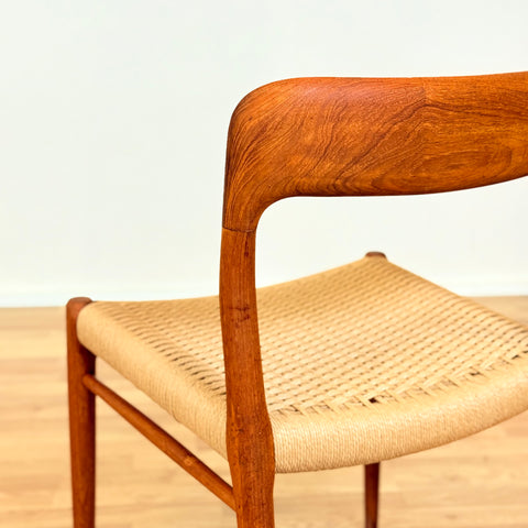 Danish set of 4 dining chairs 'model 75' by Niels O. Moller