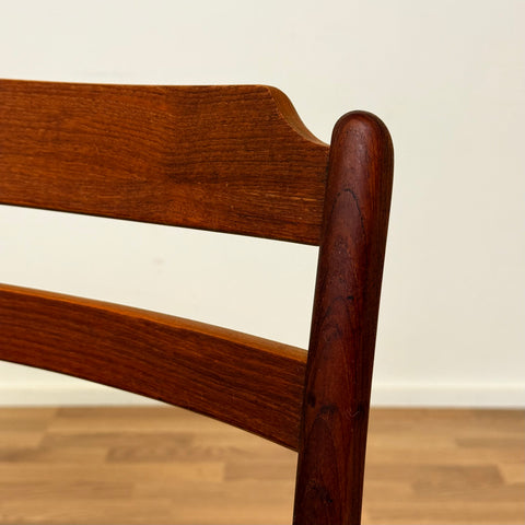 Danish set of 4 dining chairs in teak