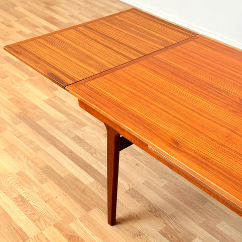 Danish rectangular dining table in teak by V&S