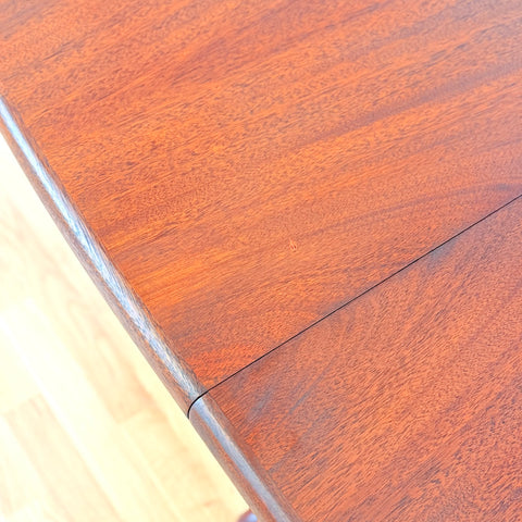 Danish oval dining table in mahogany by Skovby Møbelfabrik