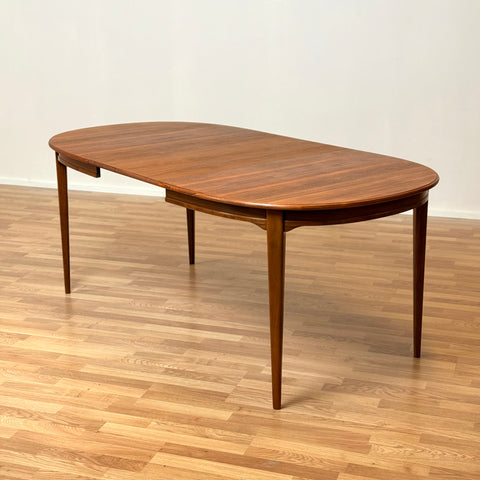 Oval dining table in teak by Svante Skogh, 1950-60s, Sweden