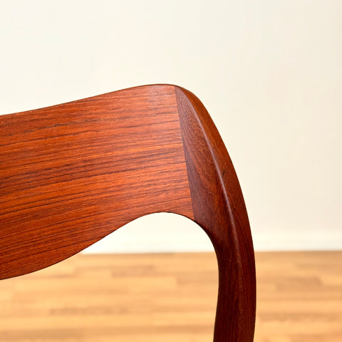 Danish set of 6 dining chairs 'model 71' by Niels O. Moller