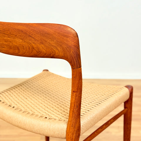Danish set of 4 dining chairs 'model 75' by Niels O. Moller
