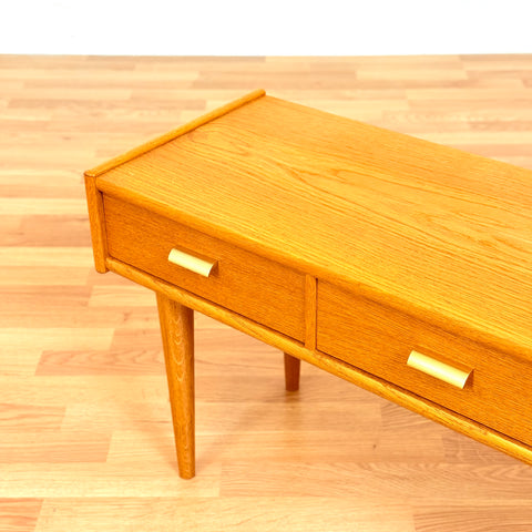 Swedish hall bench in oak