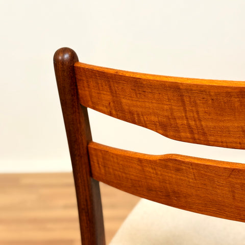 Danish set of 6 dining chairs in teak & walnut by Findahl