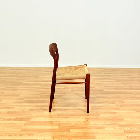 Danish set of 4 dining chairs 'model 75' by Niels O. Moller