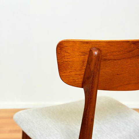 Danish set of 6 dining chairs in teak by Schiønning & Elgaard