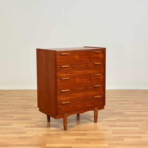 Danish chest of drawers in teak