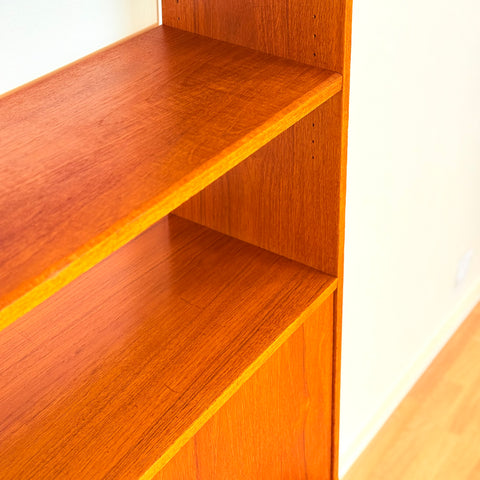 Swedish bookshelf in teak by Bräntorps Möbelfabrik
