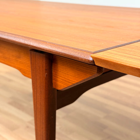 Dining table in teak, 1950s-60s, Denmark