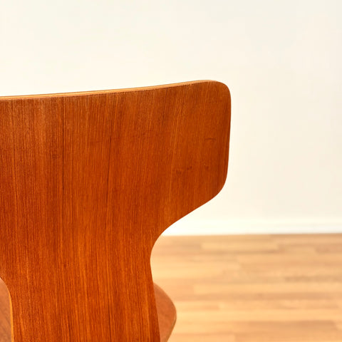 Danish single dining chair made of teak by Fritz Hansen