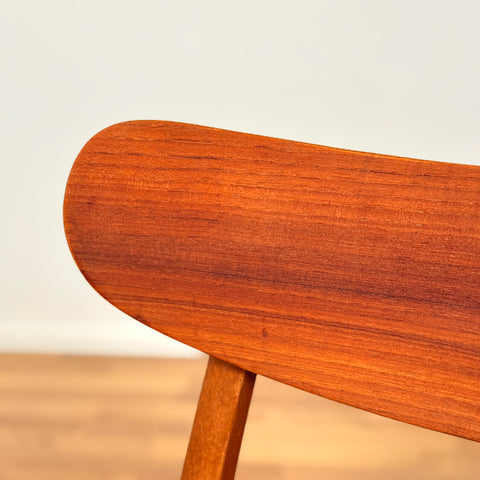 Danish set of 6 dining chairs in teak & beech