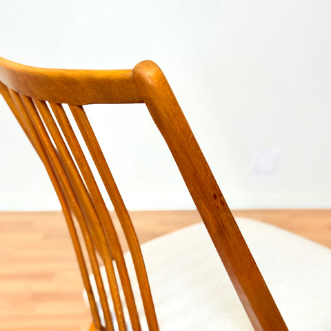 Swedish set of 8 dining chairs in beech by Gottfrid Karlsson & Söner Stolfabrik Diö