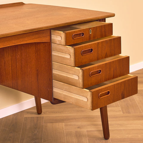 Danish writing desk in teak by Svend Åge Madsen for H.P. Hansen