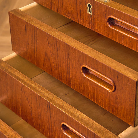 Danish writing desk in teak by Svend Åge Madsen for H.P. Hansen