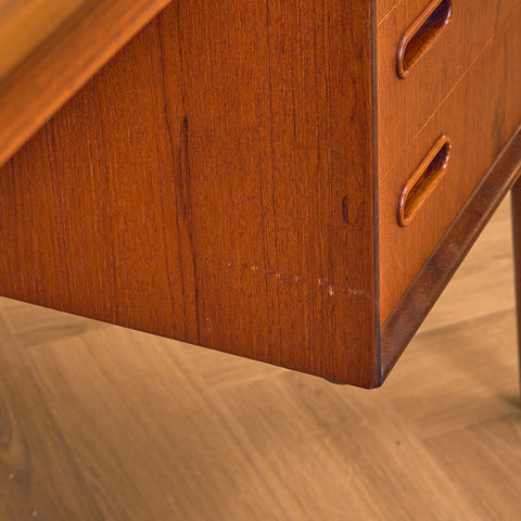 Danish writing desk in teak by Svend Åge Madsen for H.P. Hansen