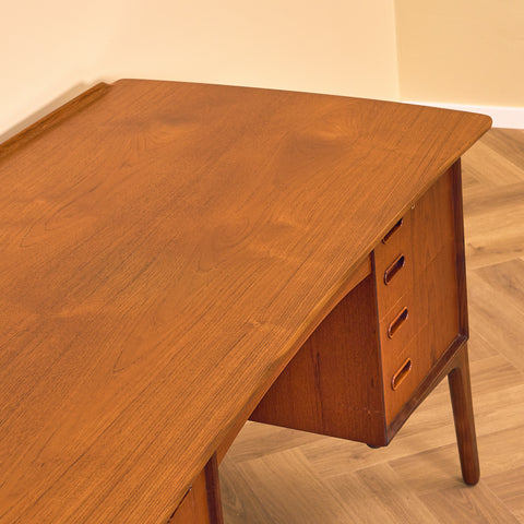 Danish writing desk in teak by Svend Åge Madsen for H.P. Hansen