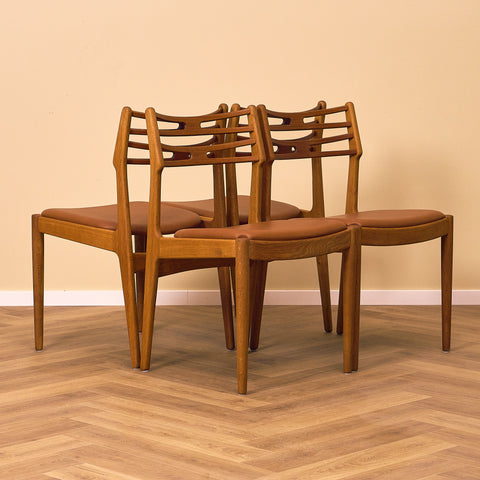 Danish dining chairs in teak and oak by Johannes Andersen for UIdum Møbelfabrik
