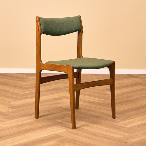 Danish set of 6 dining chairs by Erik Buch for Nova Stolefabrik