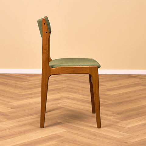 Danish set of 6 dining chairs by Erik Buch for Nova Stolefabrik