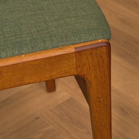 Danish set of 6 dining chairs by Erik Buch for Nova Stolefabrik