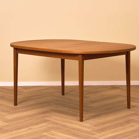 Swedish oval dining table in teak by Troeds, Bjärnum
