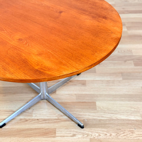 Danish round coffee table in teak