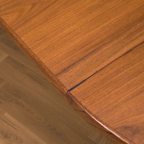 Rare Danish round dining table with 6 extensions in walnut