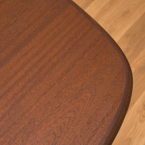 Danish oval dining table in mahogany by Skovby Møbelfabrik