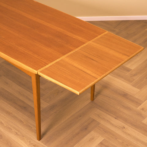Swedish rectangular dining table in teak and oak by Rosendal Möbelfabrik, Rottne