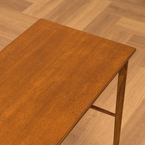 Mid-century side table in teak and oak