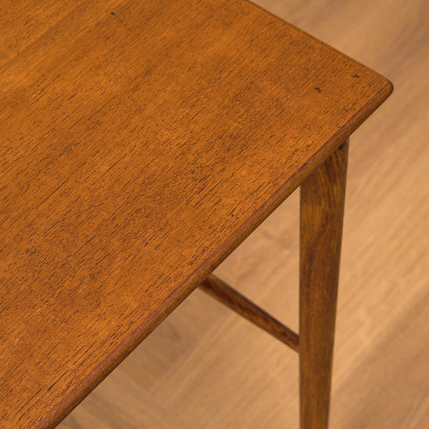 Mid-century side table in teak and oak