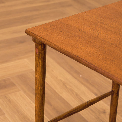 Mid-century side table in teak and oak