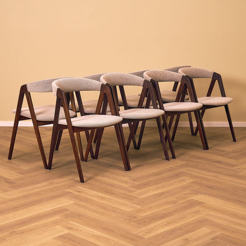 Danish set of 4 dining chairs in walnut by Sax Møbler
