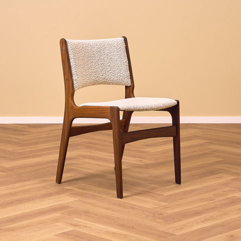 Danish dining chairs in walnut by Erik Buch, model 89