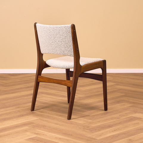 Danish dining chairs in walnut by Erik Buch, model 89