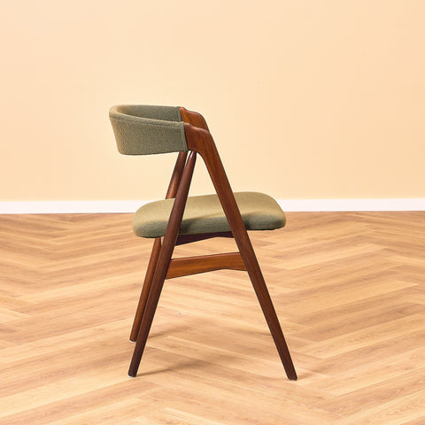 Danish set of 6 dining chairs 'model 205' by Thomas Harlev for Farstrup