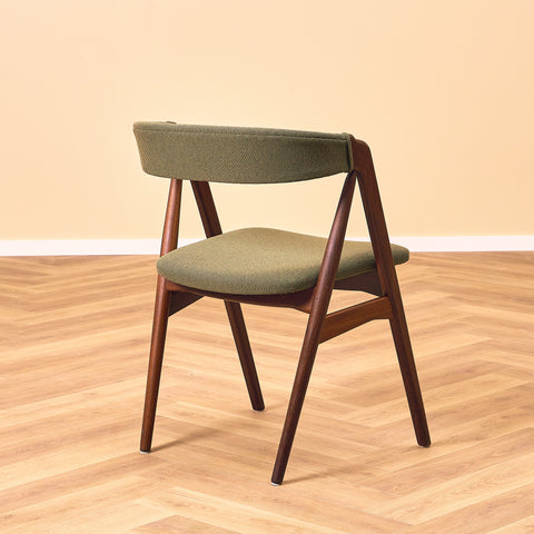 Danish set of 6 dining chairs 'model 205' by Thomas Harlev for Farstrup