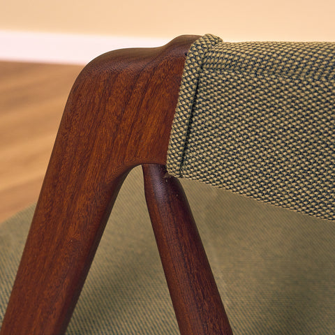 Danish set of 6 dining chairs 'model 205' by Thomas Harlev for Farstrup